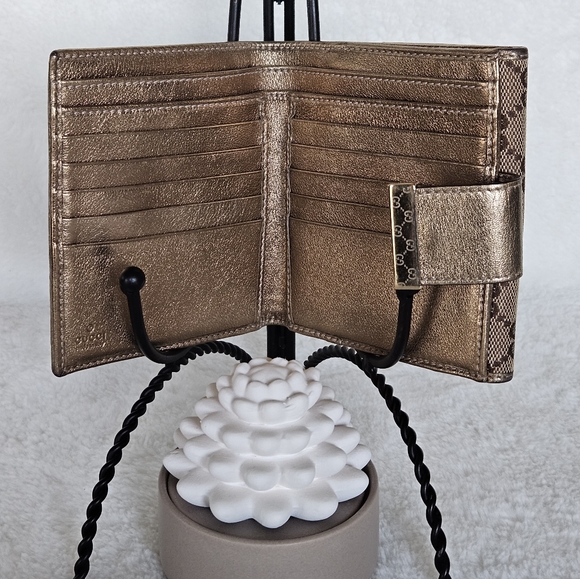 GUCCI Wallet - Metallic Gold with Monogram GG Canvas *EUC* - Picture 3 of 10